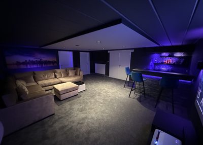 Incatro woonhuis thuisbioscoop home cinema 5