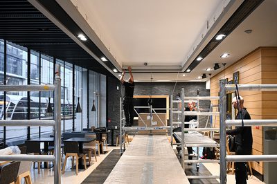 Incatro Bureau Moderne banque de Luxembourg AR Tceiling LED 2