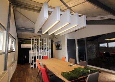 Incatro akoestiek artbaffle90 met licht hannen2