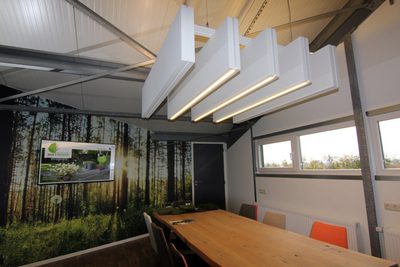 Incatro akoestiek artbaffle90 met licht hannen3